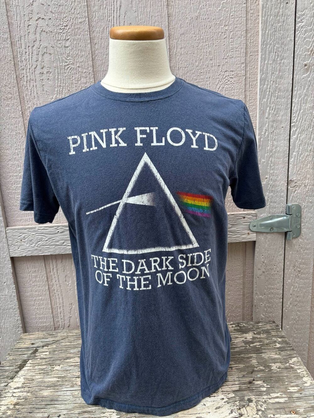 Pink Floyd navy Blue T- Shirt Size Large rock Dark Side of the Moon vintage